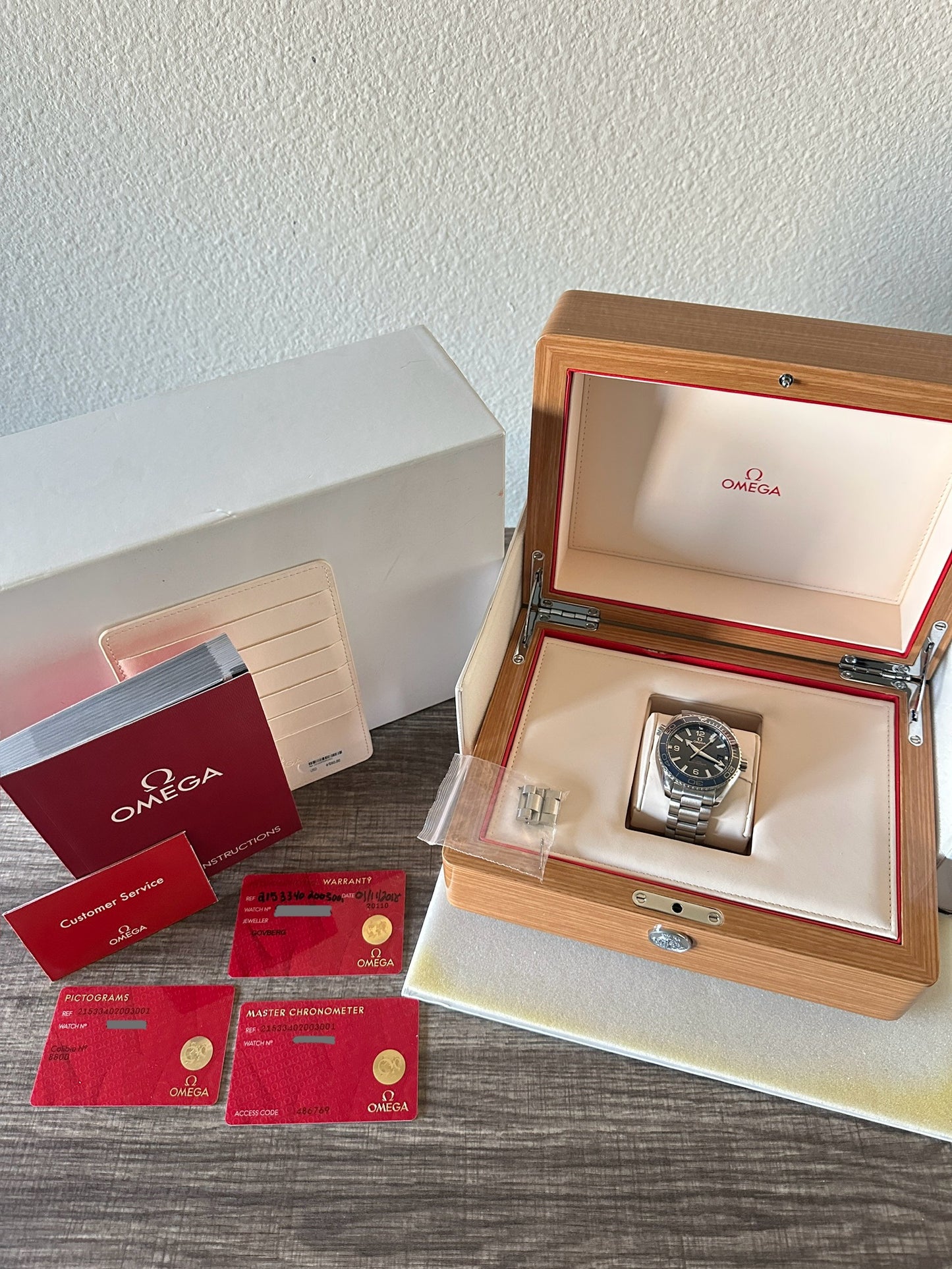 Omega Seamaster Planet Ocean 600m 39.5mm