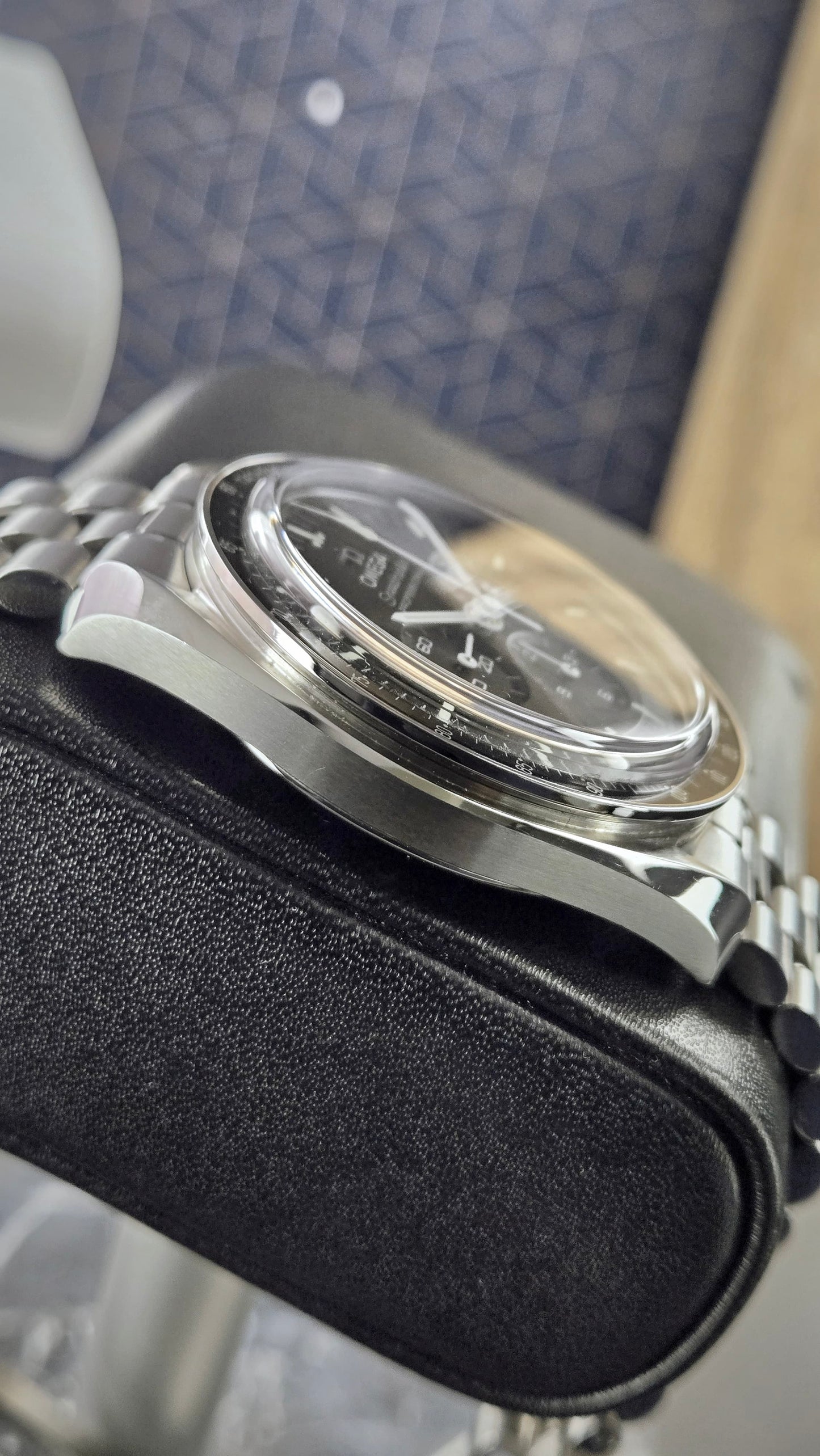 Omega Speedmaster Professional Moonwatch Sapphire