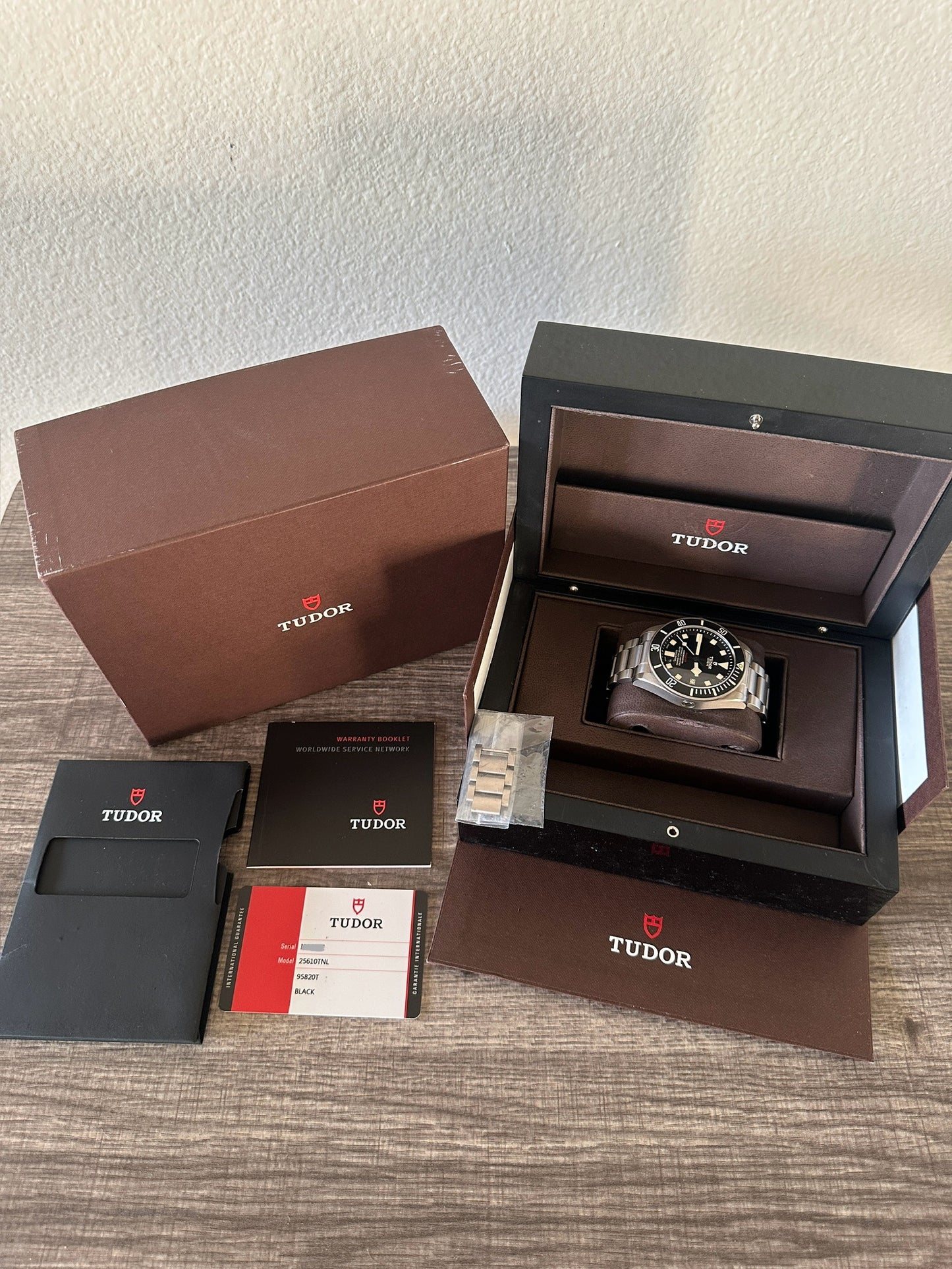 Tudor Pelagos LHD