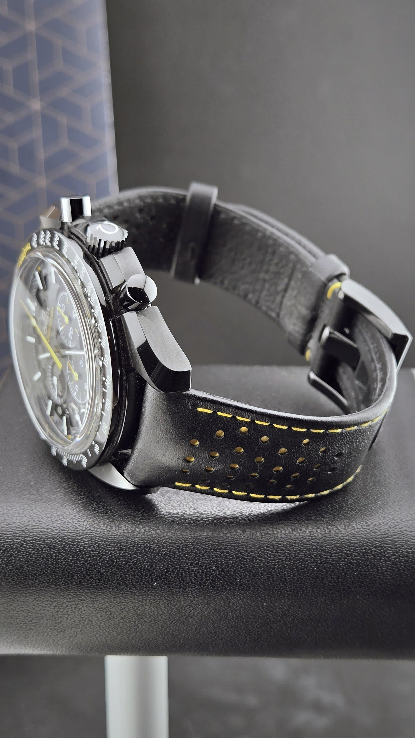Omega Speedmaster Moonwatch Dark Side of the Moon Apollo 8