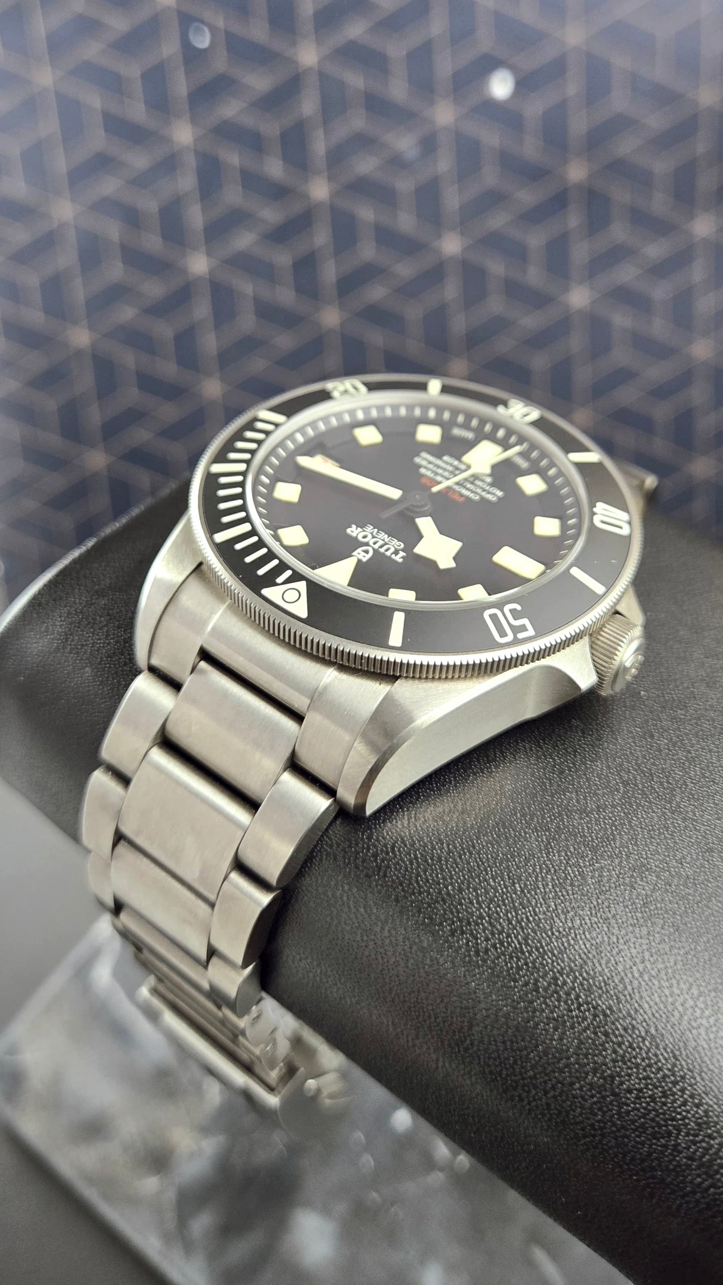 Tudor Pelagos LHD