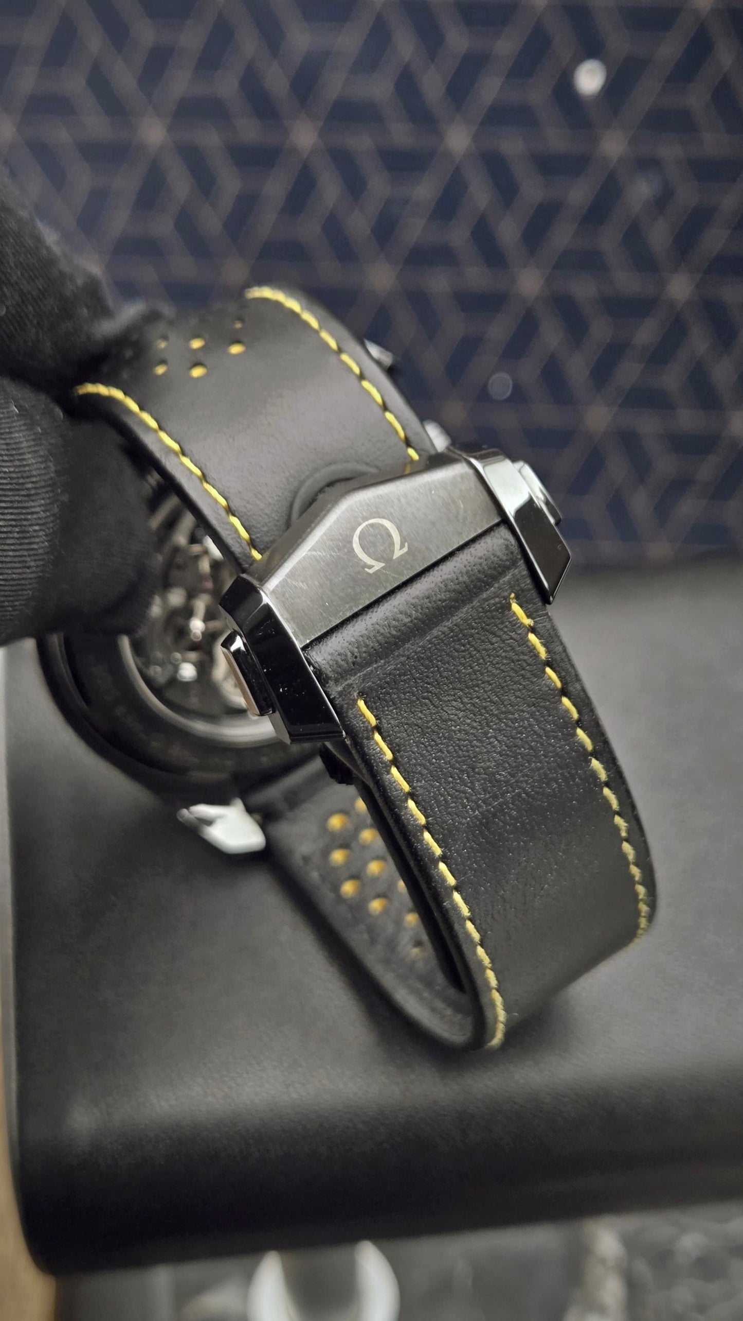 Omega Speedmaster Moonwatch Dark Side of the Moon Apollo 8