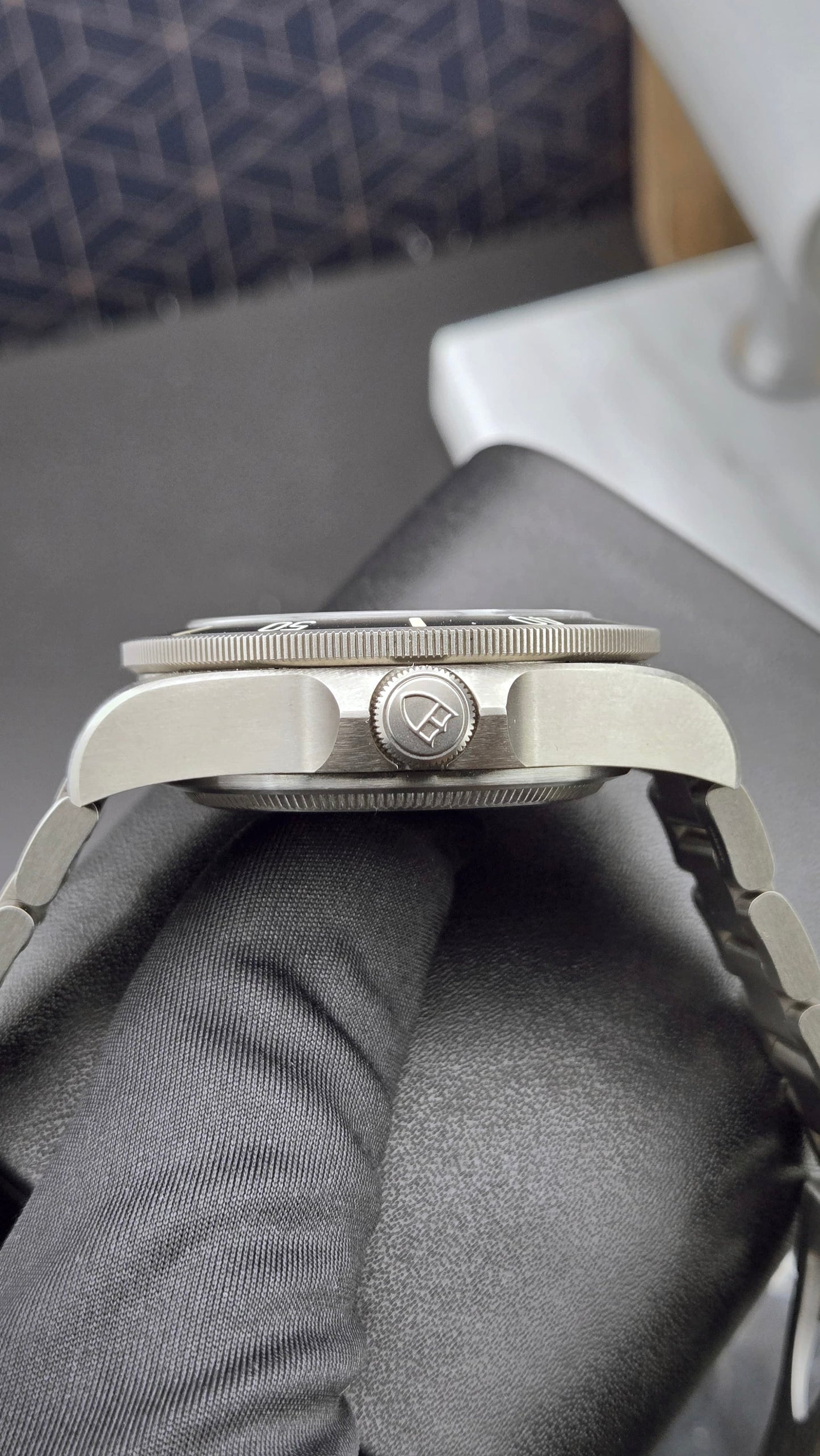 Tudor Pelagos LHD