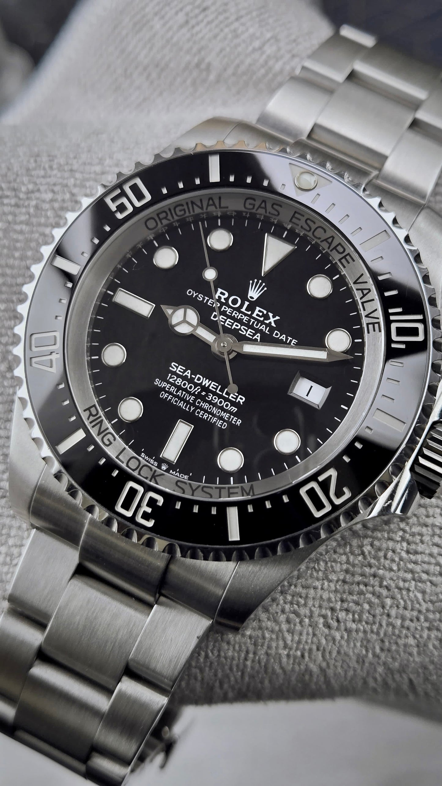 Rolex Sea Dweller Deepsea 44mm