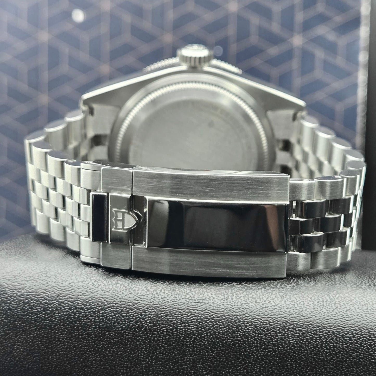Tudor Black Bay Burgundy Red Bezel Jubilee