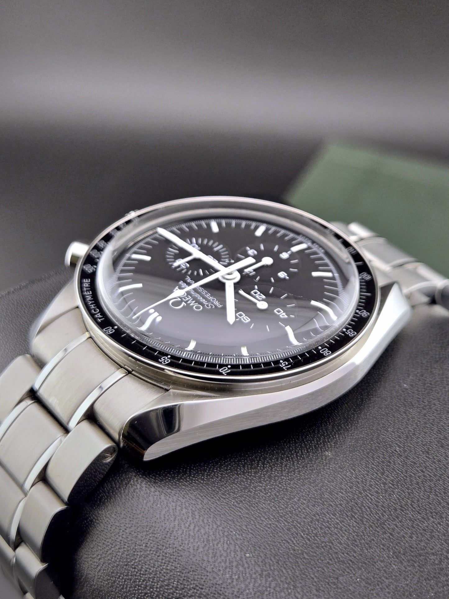 Omega Speedmaster Professional Moonwatch Hesalite