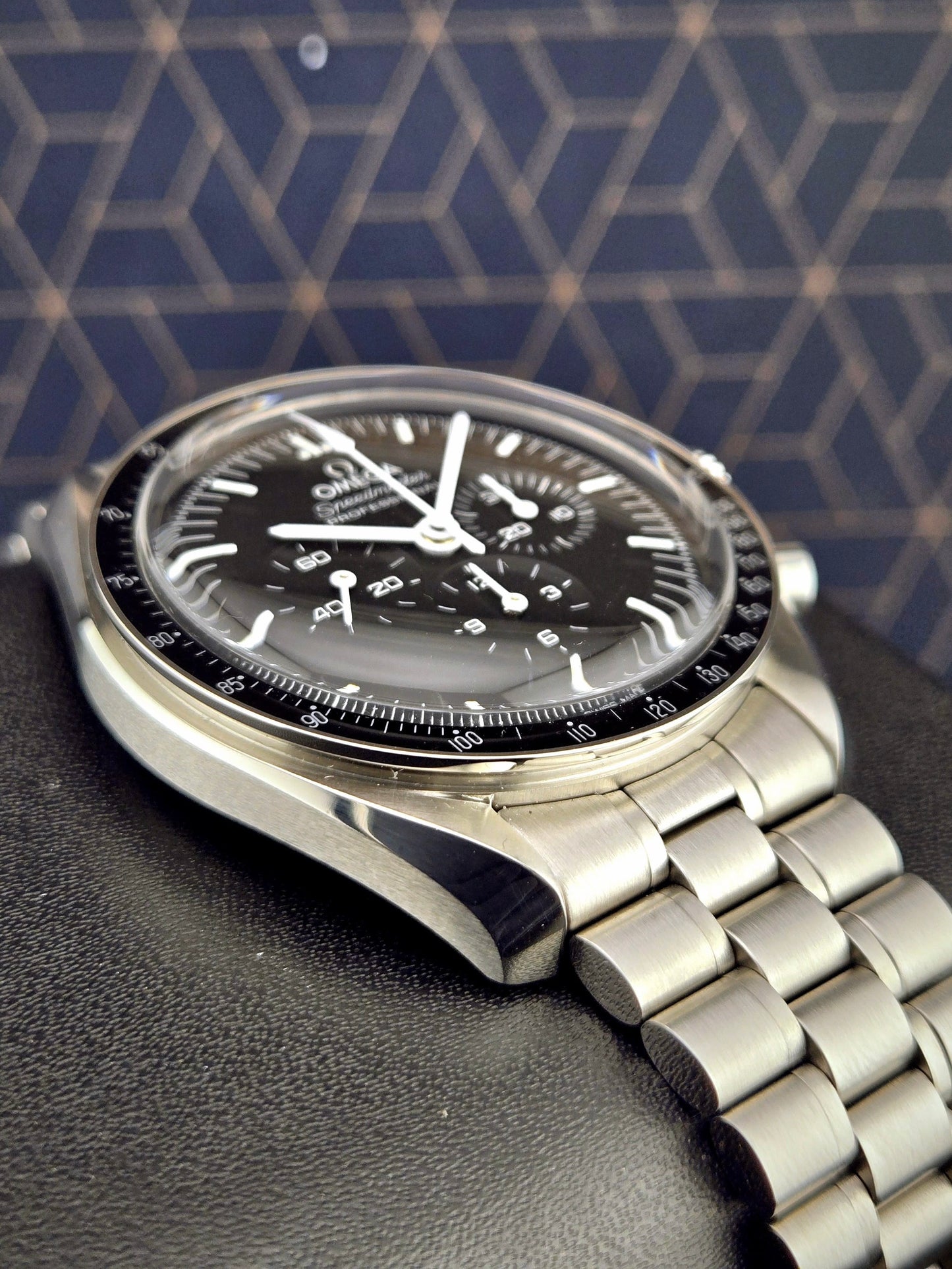 Omega Speedmaster Moonwatch Hesalite