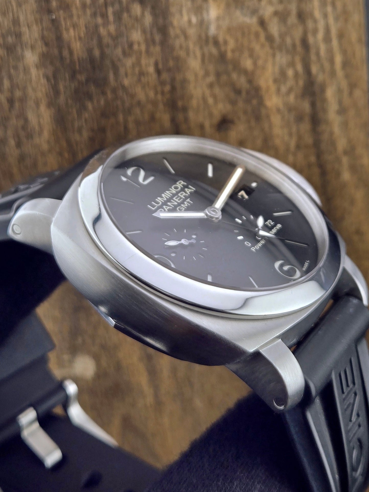 Panerai Luminor 1950 GMT