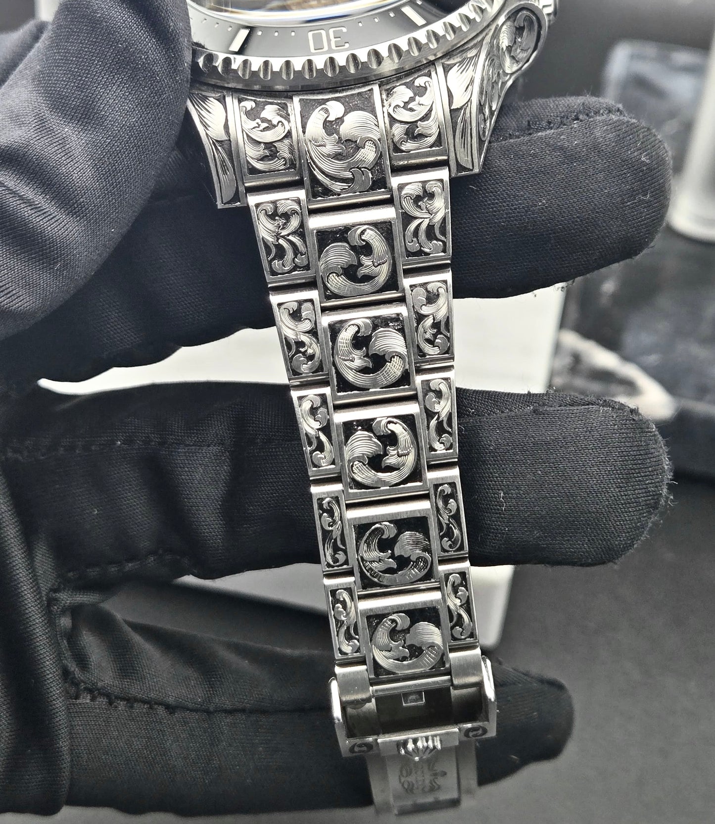 Rolex Sea Dweller Deepsea 116660 44mm Flowing Scroll Engraved