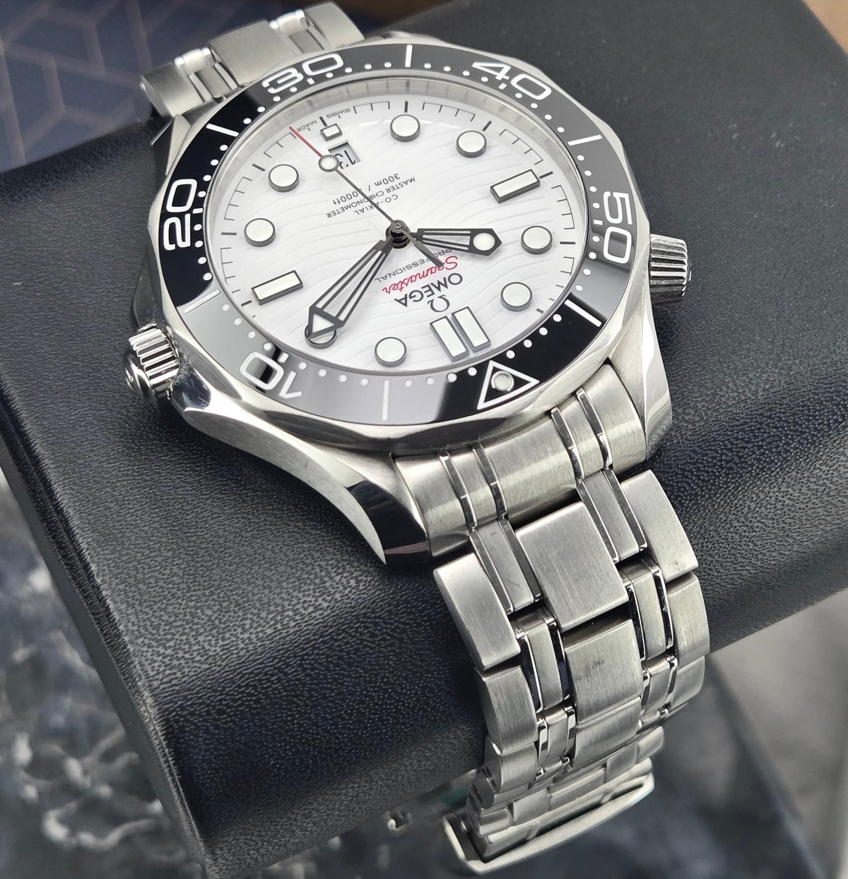 Omega Seamaster 300m Diver 42mm White Dial + Rubber Strap Full Set