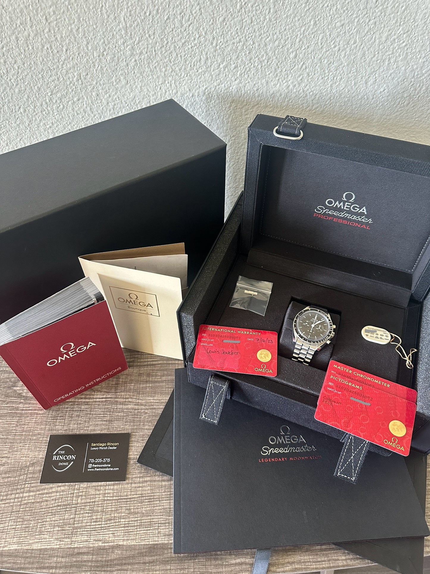 Omega Speedmaster Moonwatch Sapphire