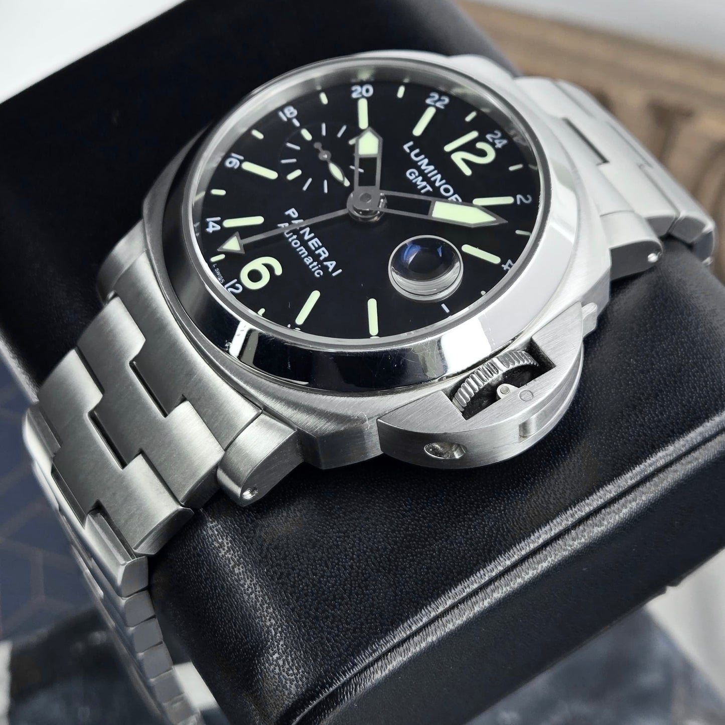 Panerai Luminor GMT 44mm Black