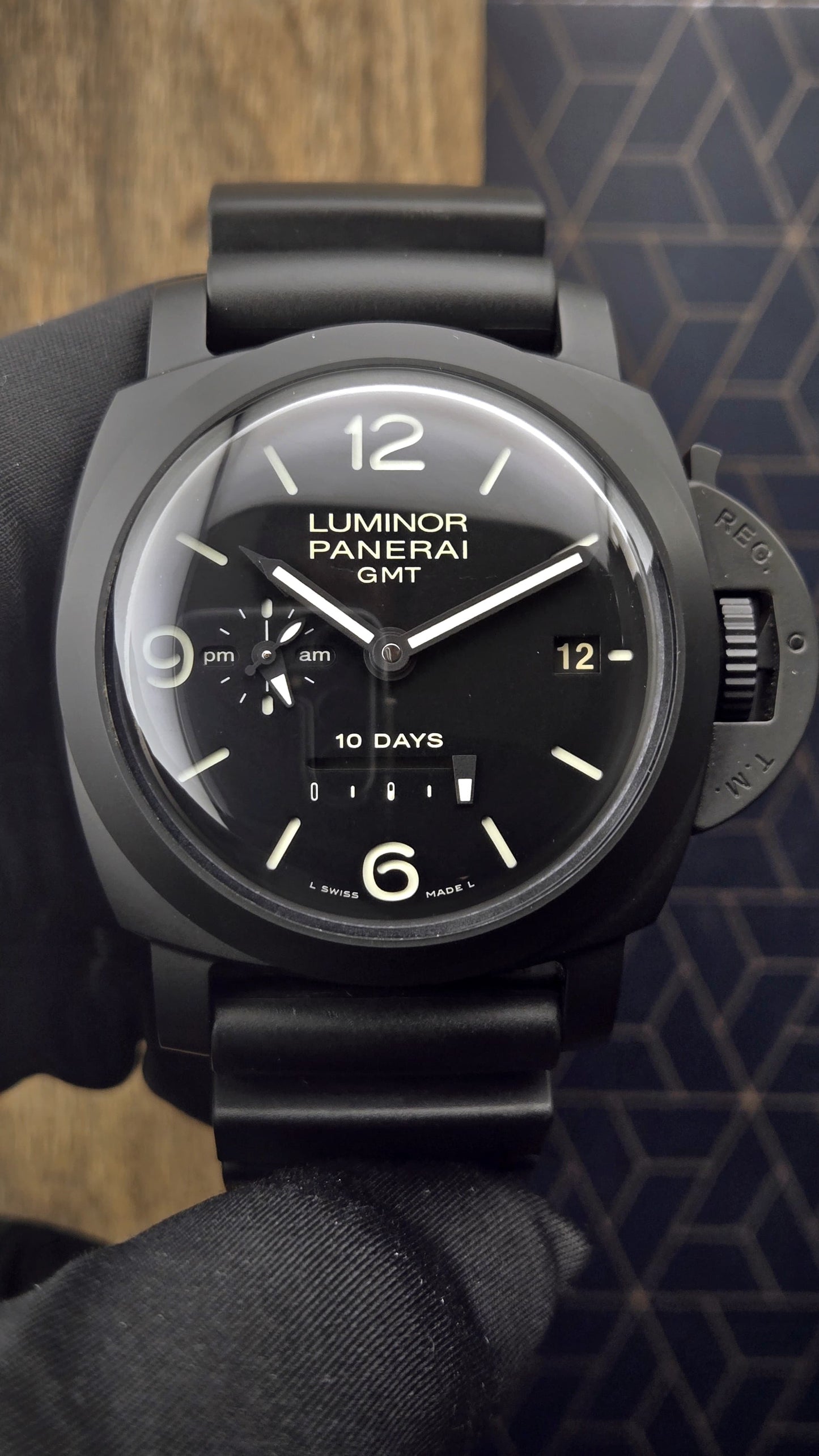 Panerai Luminor 1950 GMT Ceramica