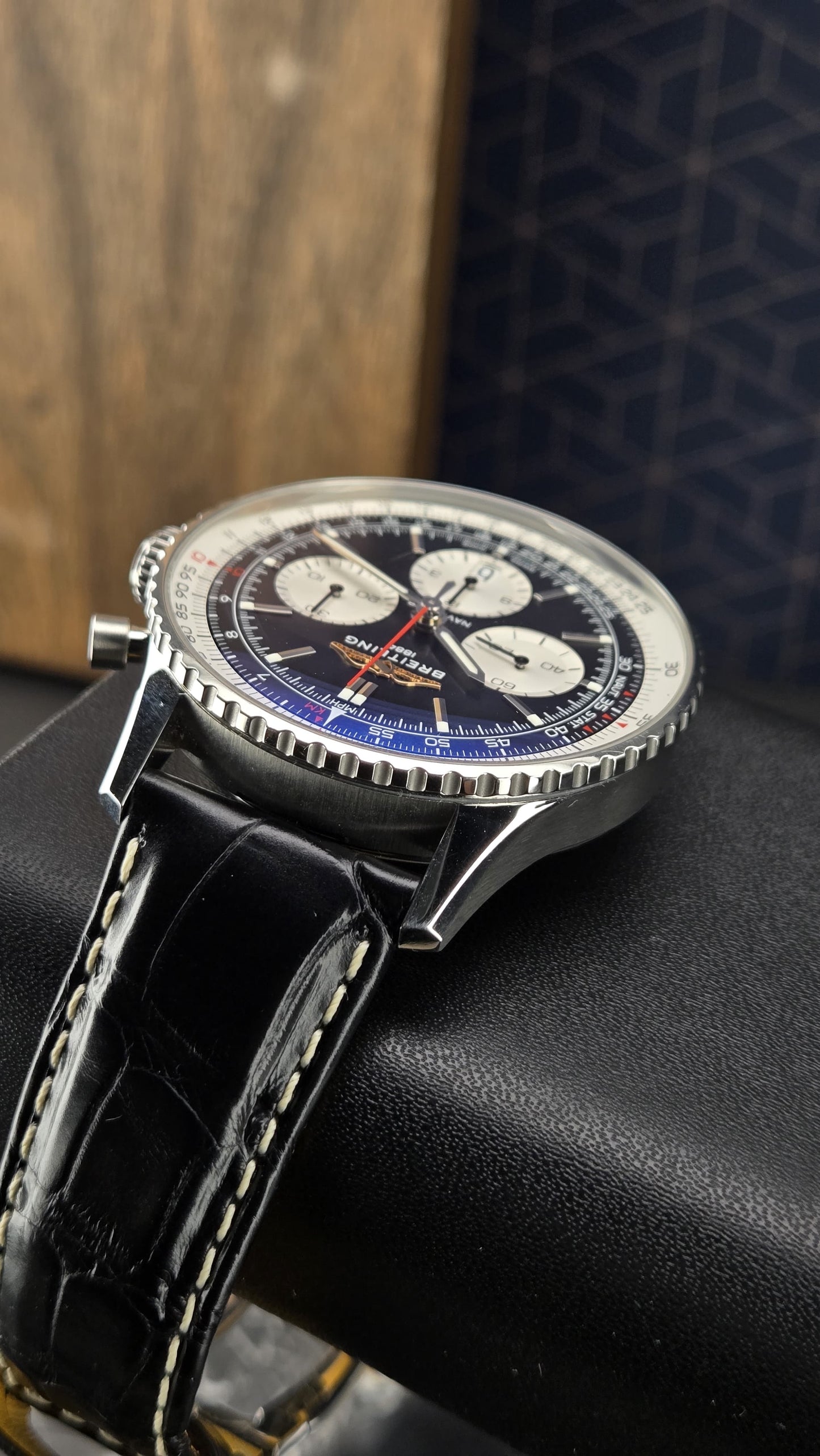 Breitling Navitimer Chronograph B01