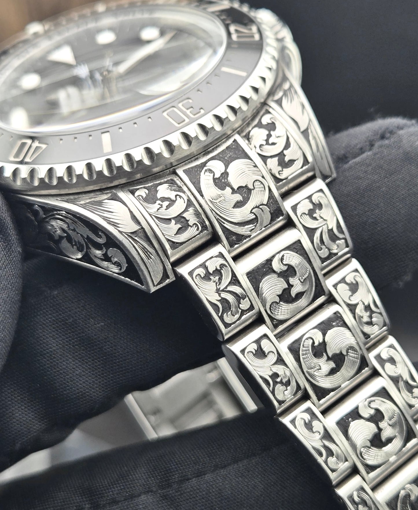 Rolex Sea Dweller Deepsea 116660 44mm Flowing Scroll Engraved