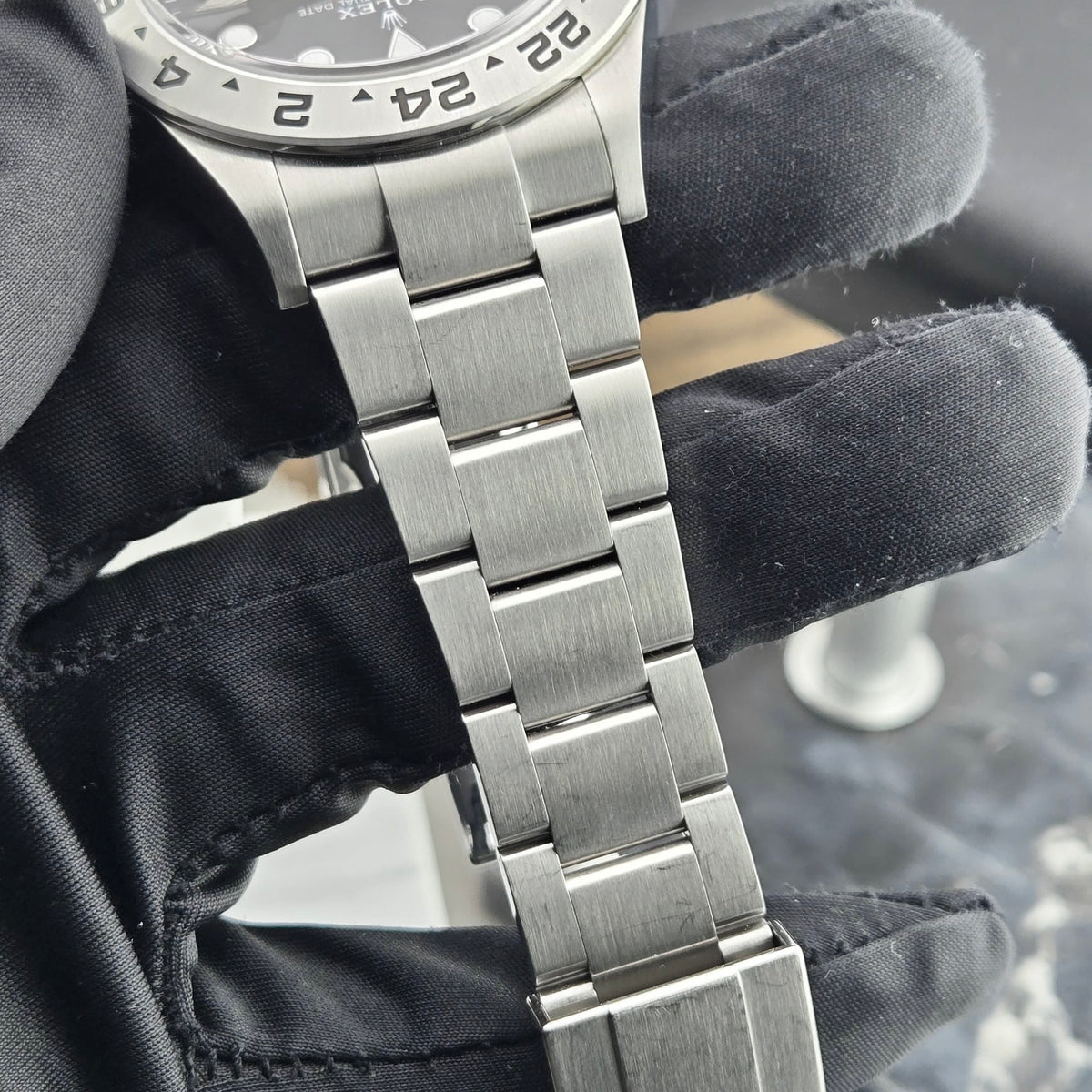 Rolex Explorer II Black Dial Oyster Bracelet 226570 Complete Set 42mm