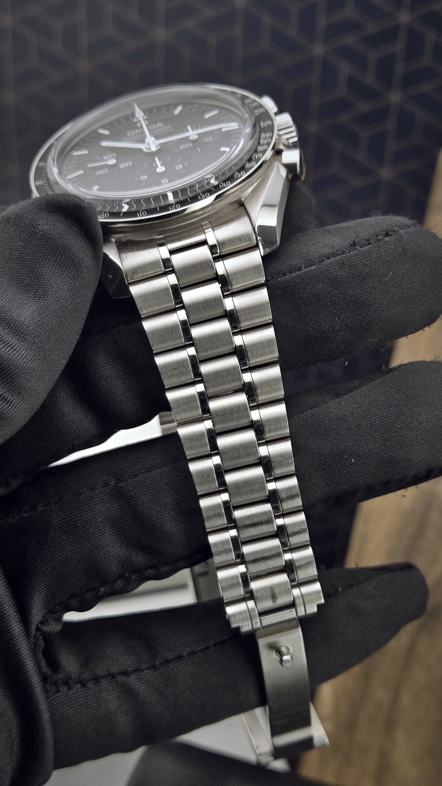 Omega Speedmaster Moonwatch Sapphire