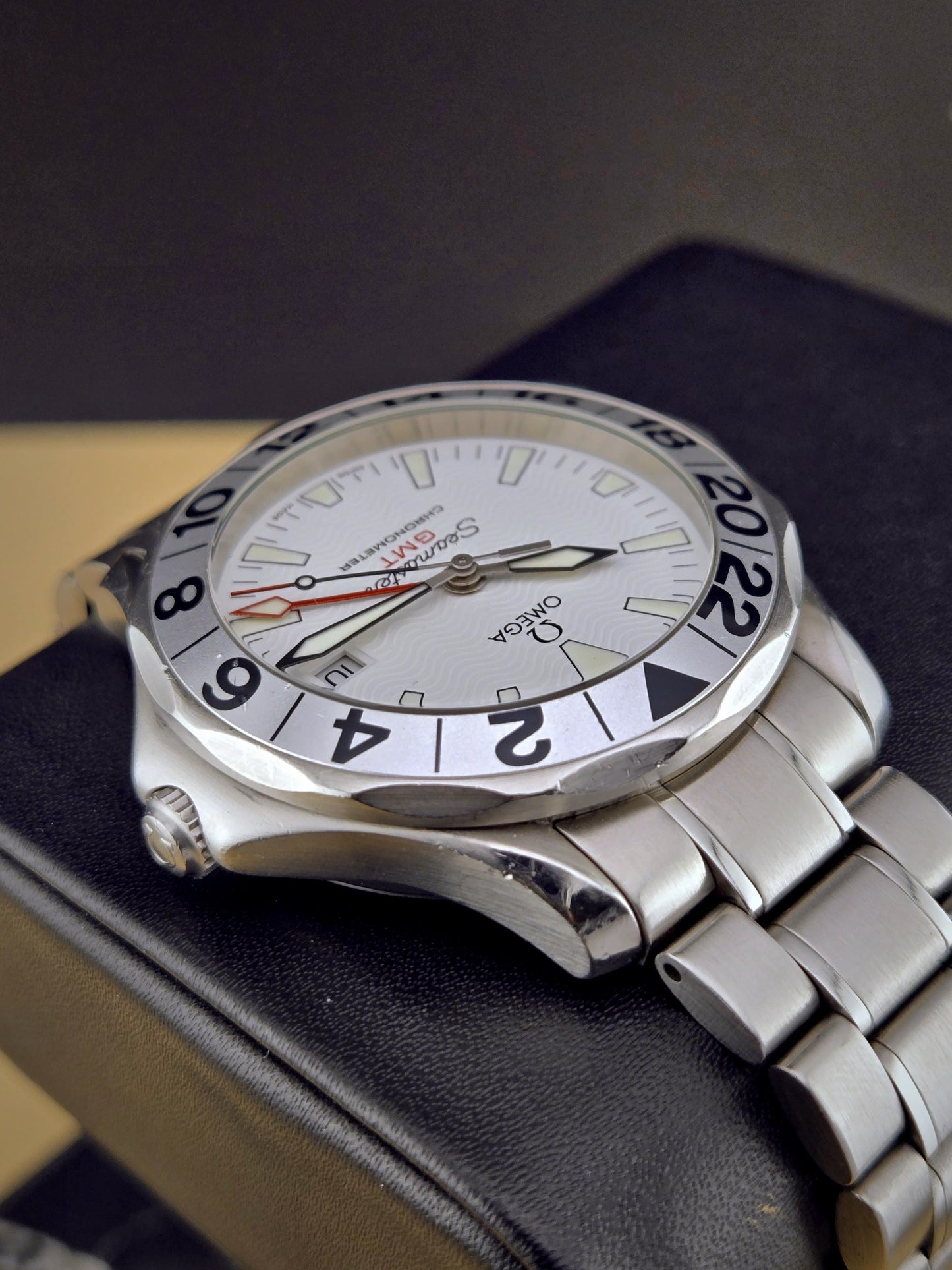 Omega Seamaster “Great White” GMT