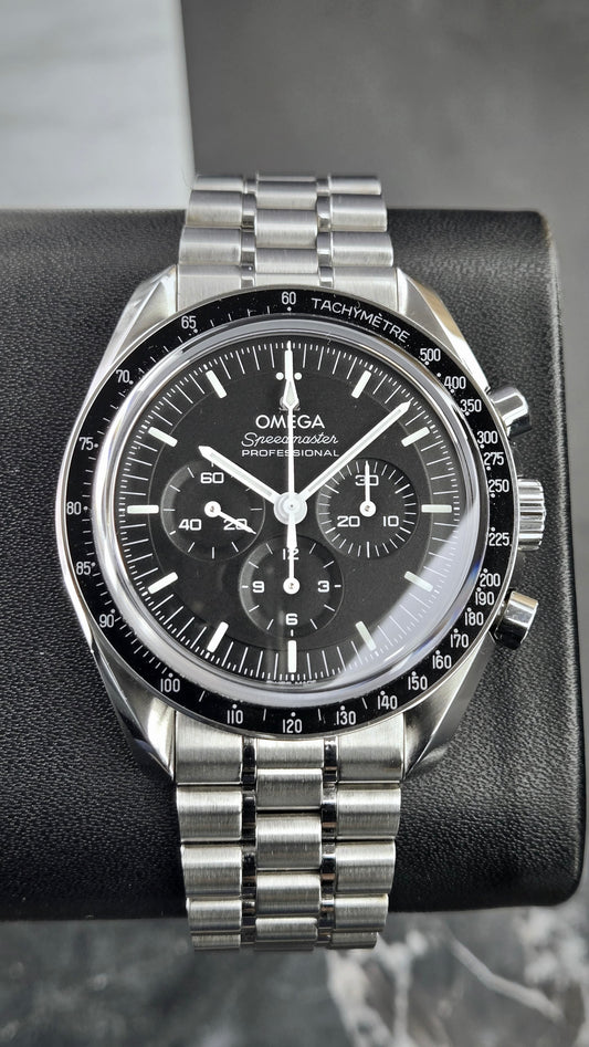Omega Speedmaster Professional Moonwatch Sapphire