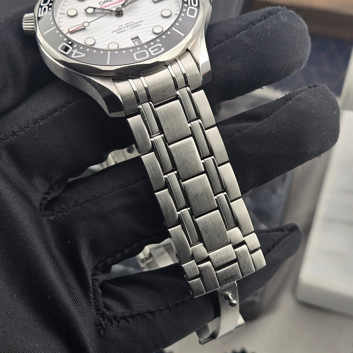 Omega Seamaster 300m Diver 42mm White Dial + Rubber Strap Full Set