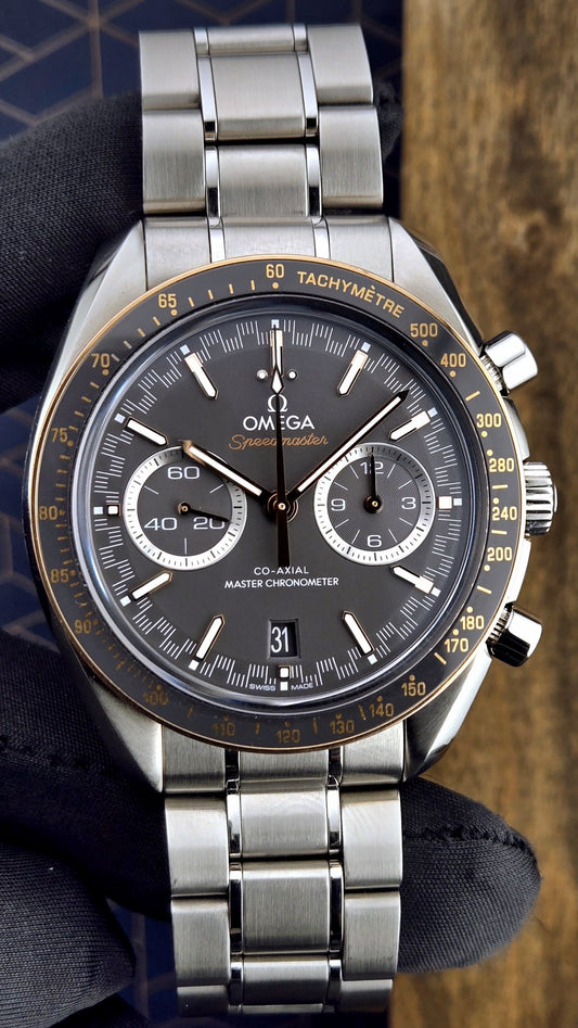 Omega Speedmaster Racing Chronograph Sedna Gold