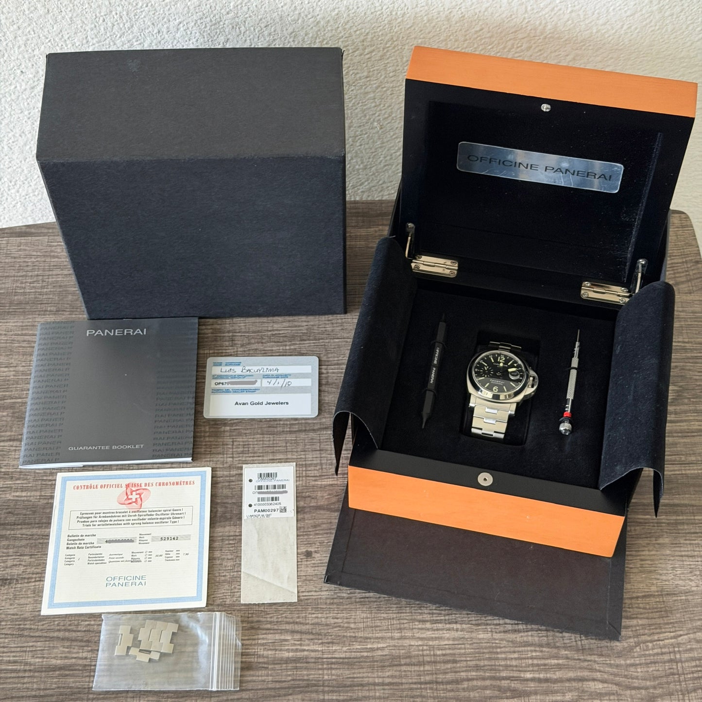 Panerai Luminor GMT 44mm Black