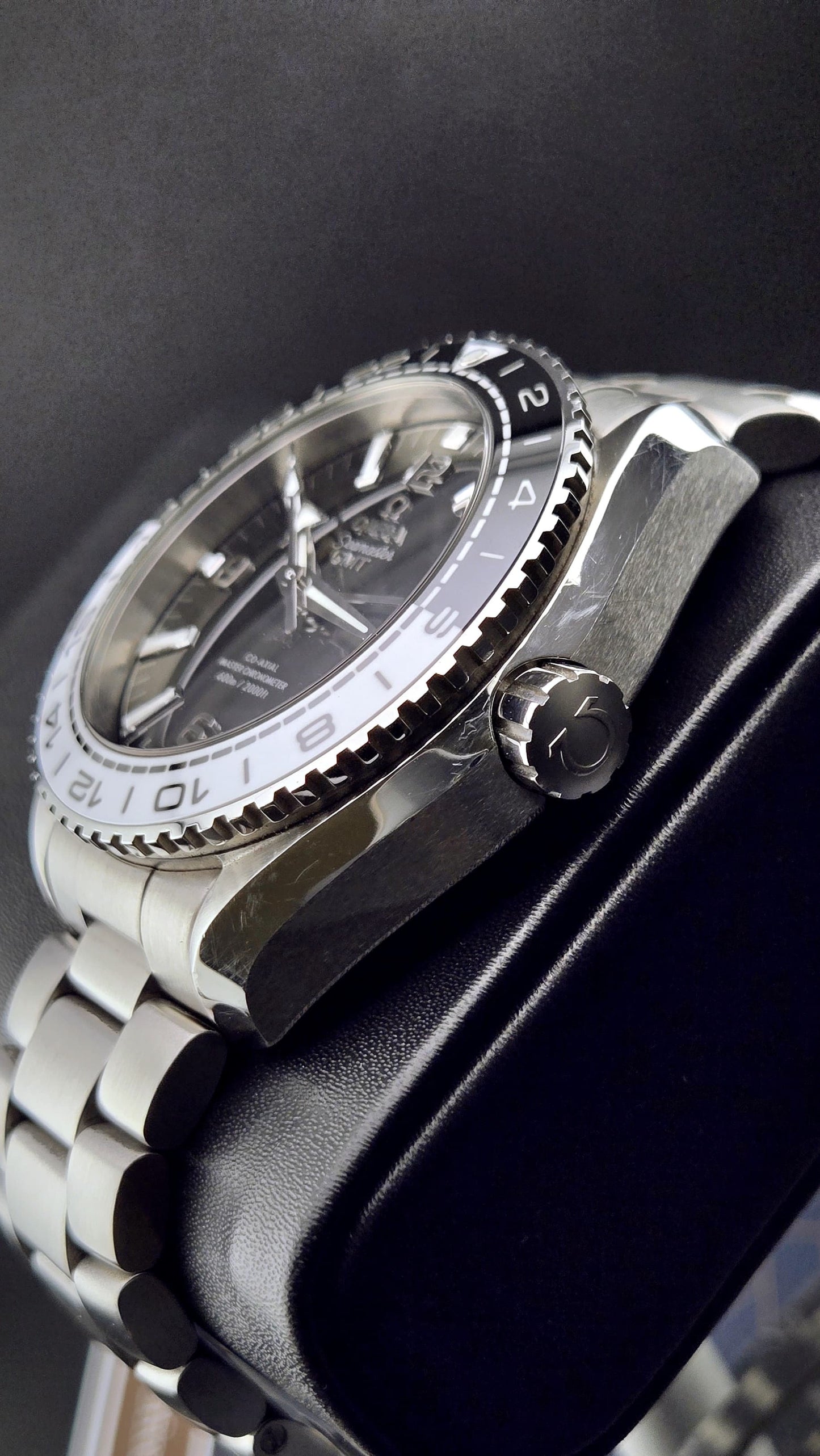 Omega Seamaster Planet Ocean GMT ‘Oreo’