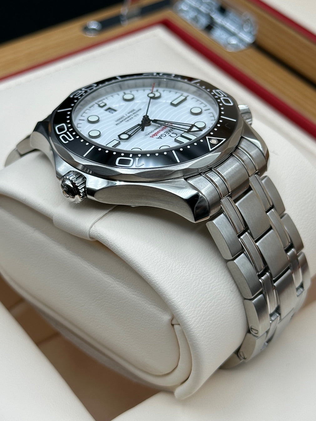 Omega Seamaster 300m Diver 42mm