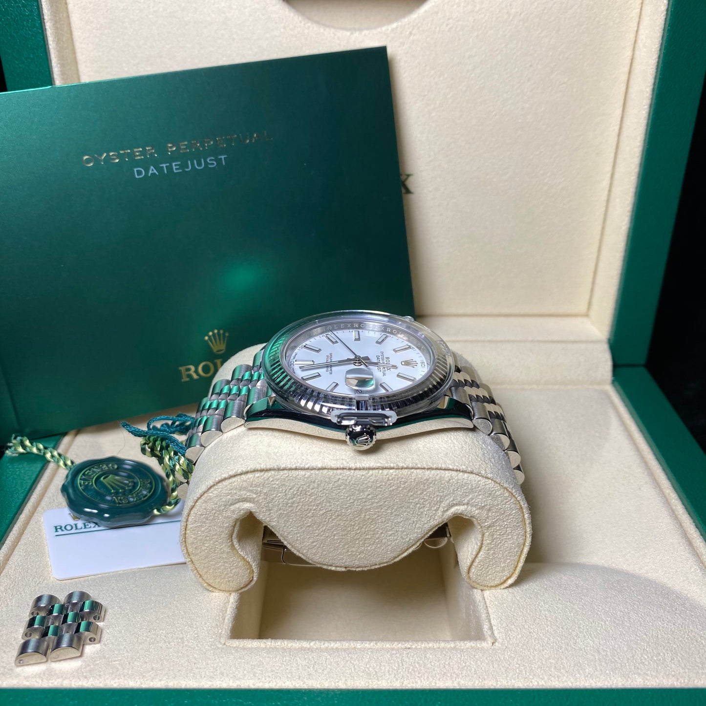 Rolex DateJust 41 126334 White Stick Jubilee - 2018