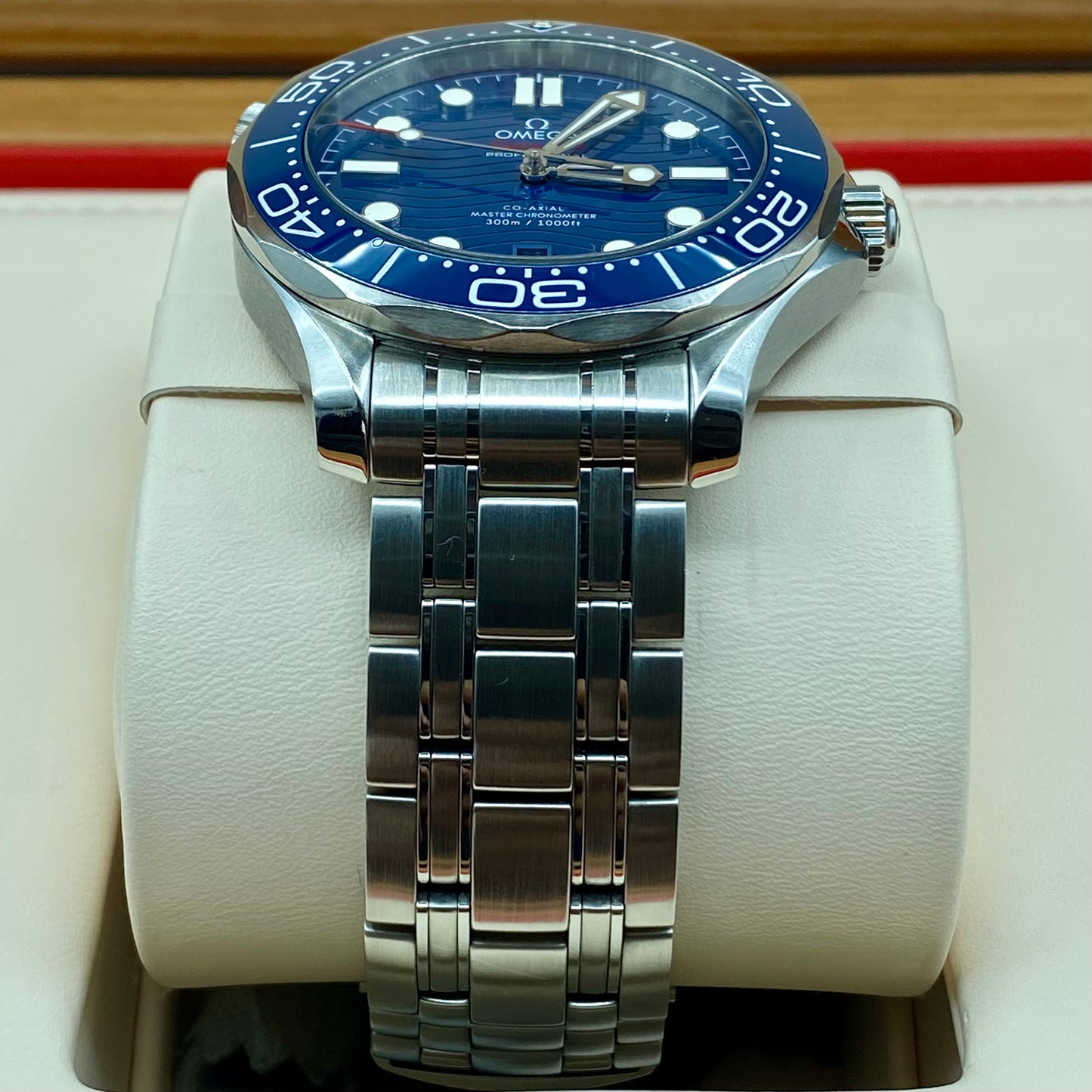 Omega Seamaster Diver 300m