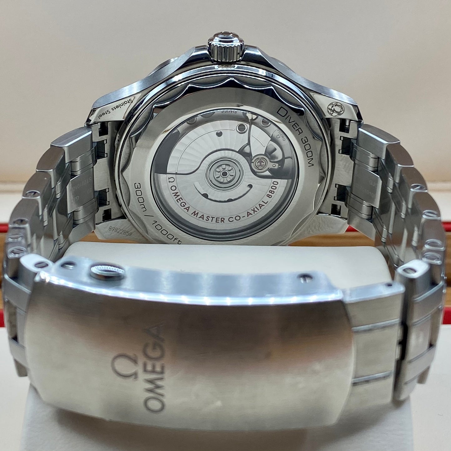 Omega Seamaster Diver 300m