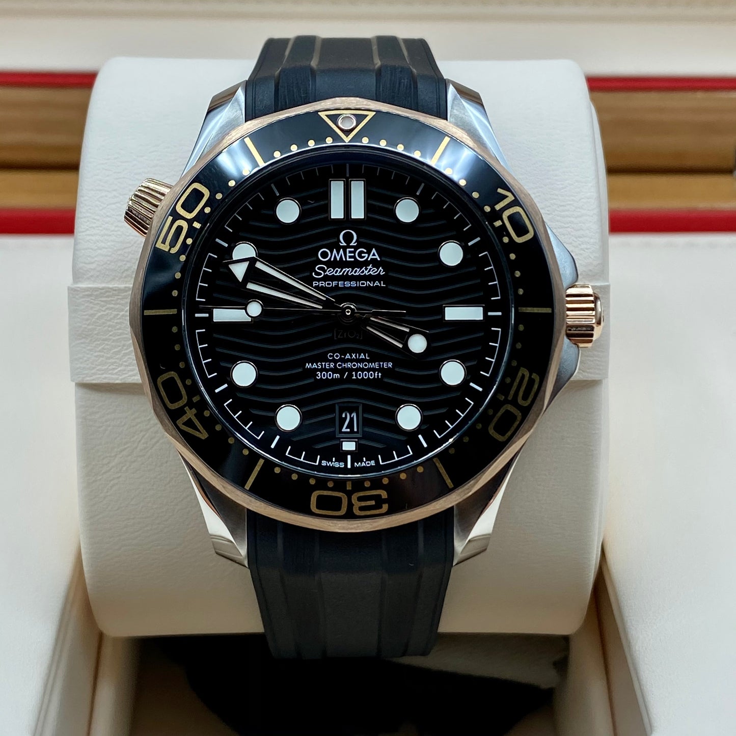 Omega Seamaster Diver 300m Sedna Gold