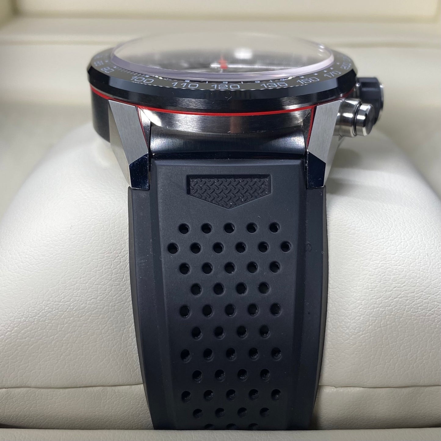 TAG Heuer Carrera Calibre Heuer 02